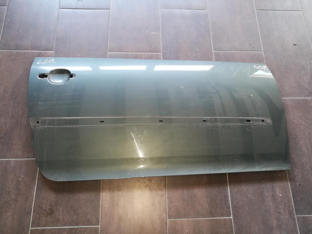 Prave predne dvere VW GOLF V 5 3dv.