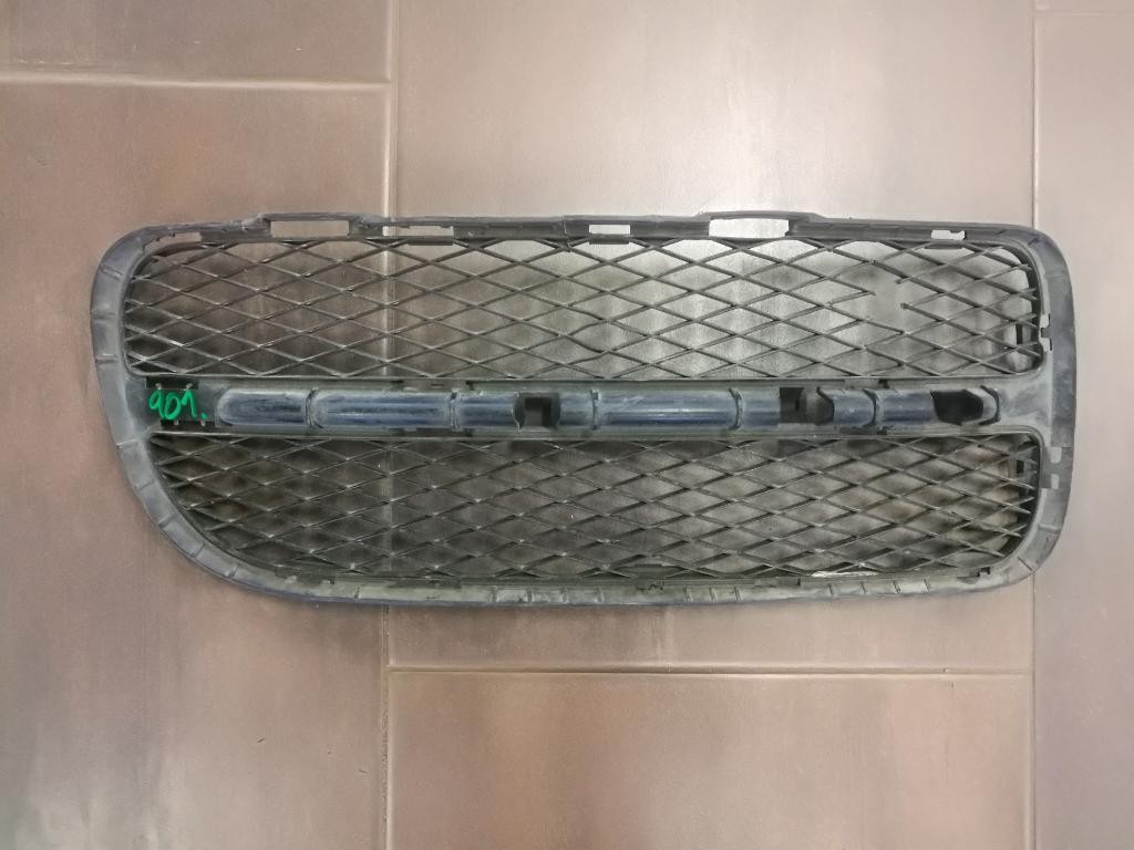 Mriezka naraznika prava VW TOUAREG 7L6
