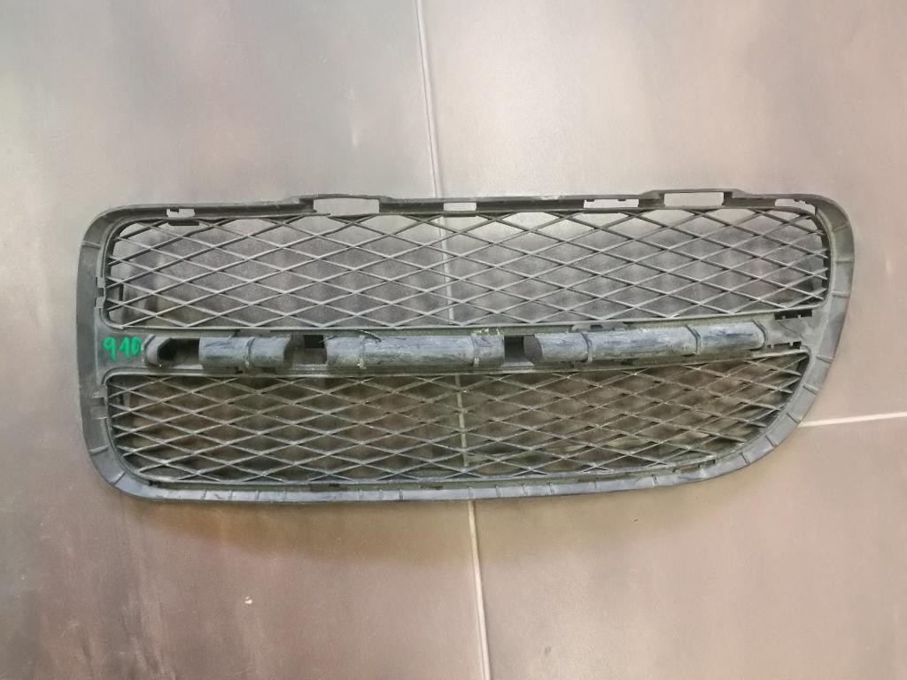 Mriezka naraznika lava VW TOUAREG 7L6