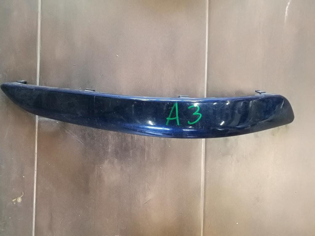 Lista naraznika prava VW TOURAN 1T0807718B