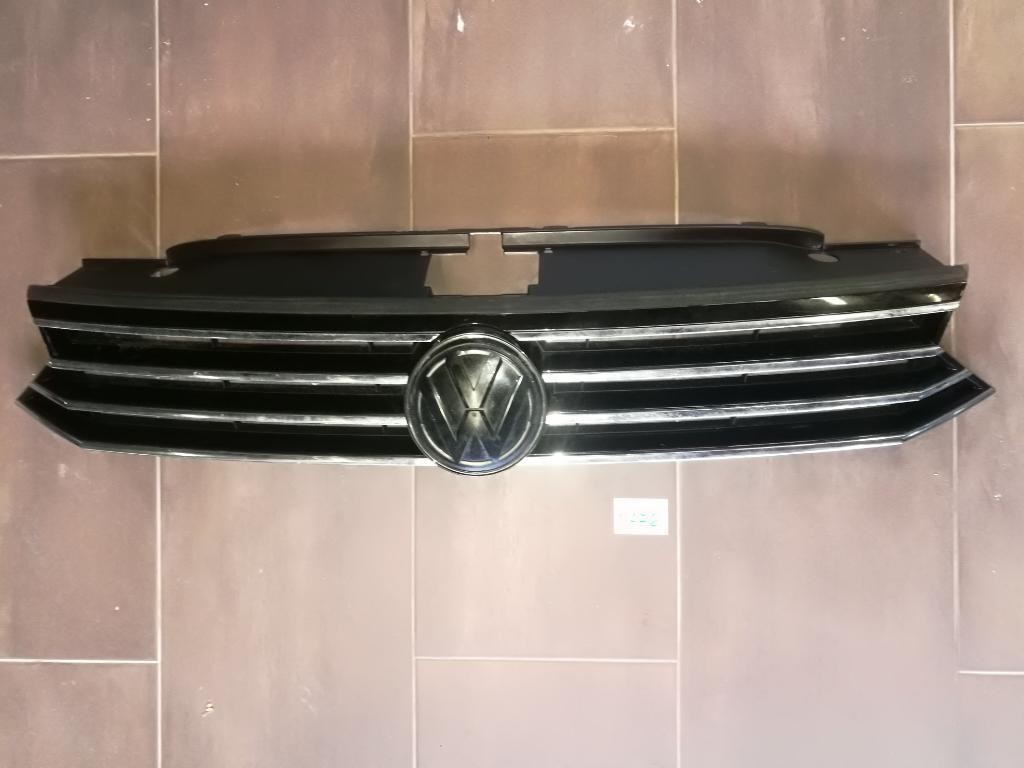 Maska mriezka VW PASSAT B8 3G0853653