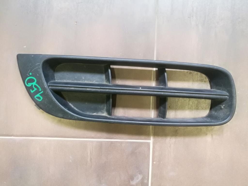 Mriezka naraznika prava FABIA II 2 ROOMSTER