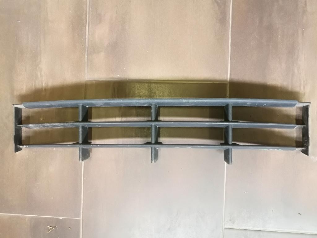 Stredova mriezka naraznika FABIA II 2 LIFT 5J