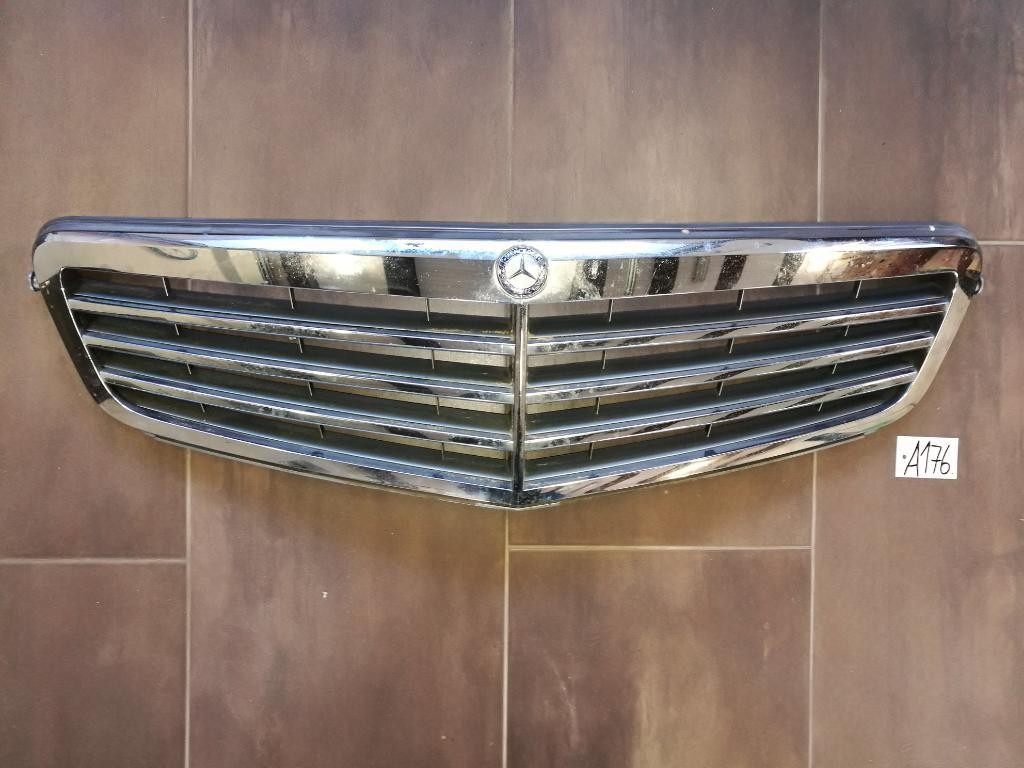 Maska mriezka MERCEDES W 204 C CLASS 8801483