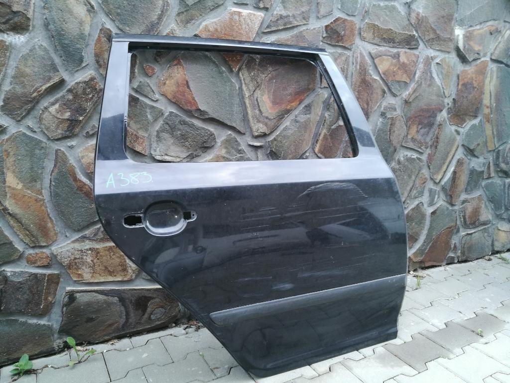 Prave zadne dvere OCTAVIA II 2 1Z COMBI