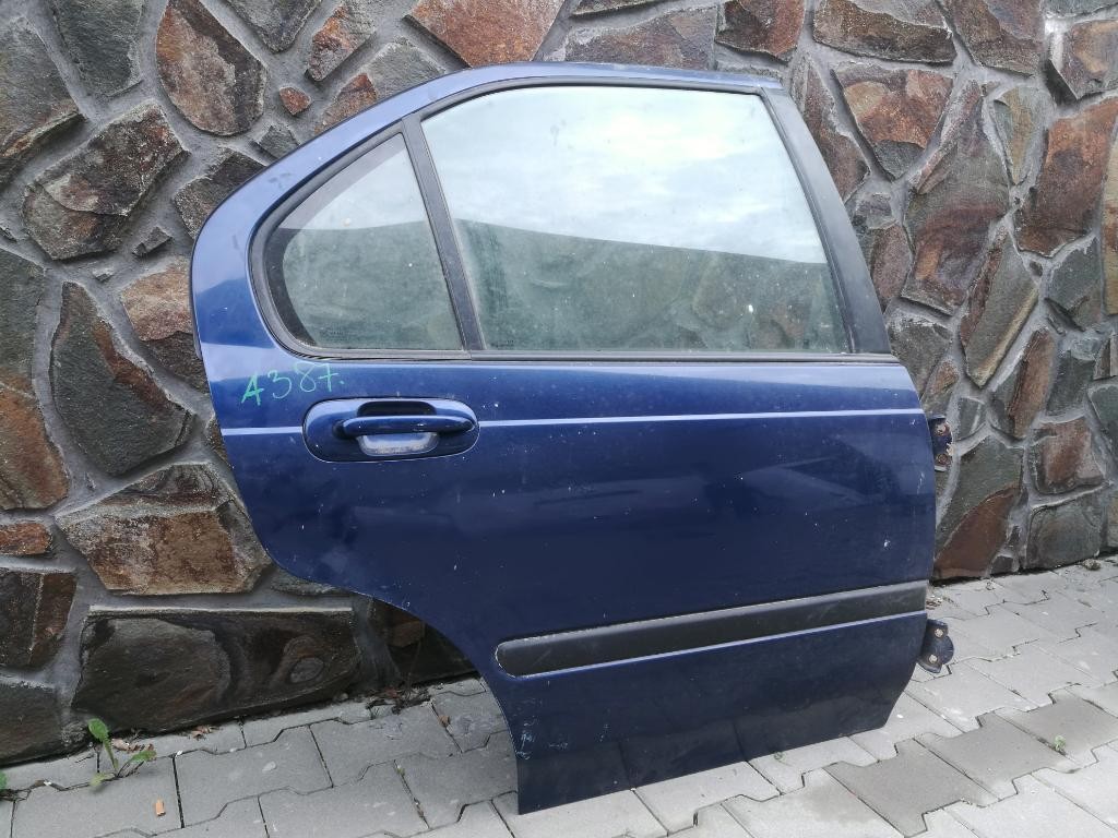 Prave zadne dvere HONDA CIVIC 5dv