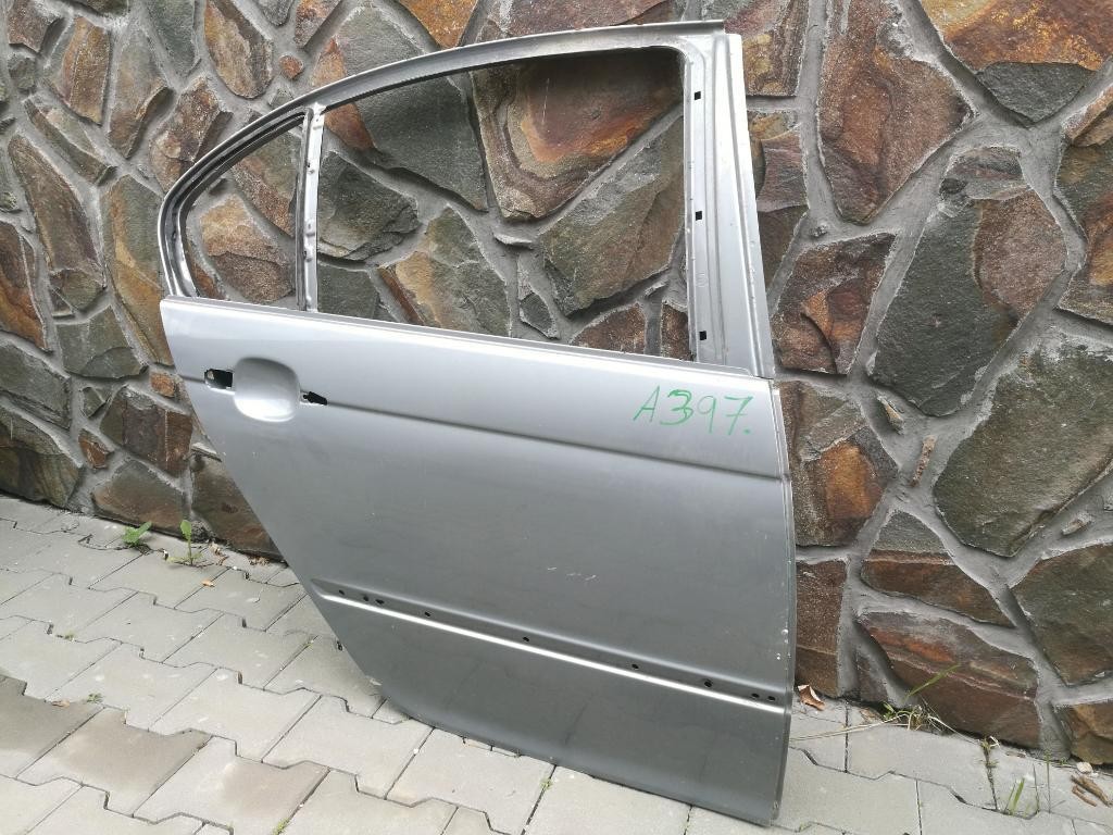 Prave zadne dvere BWM 3 E 46 SEDAN