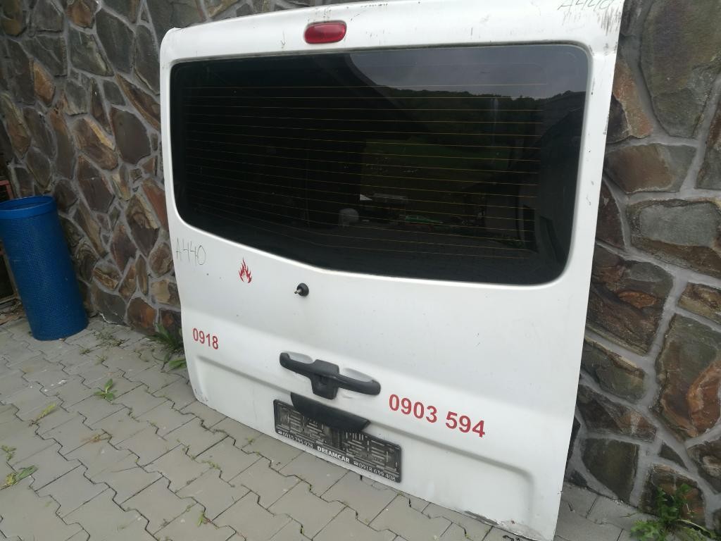 Zadna kapota dvere kufor VIVARO TRAFIC