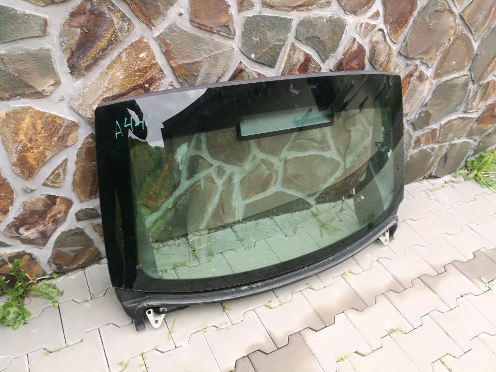 Sklo dveri kufra SKODA SUPERB II 2 3T0 SEDAN
