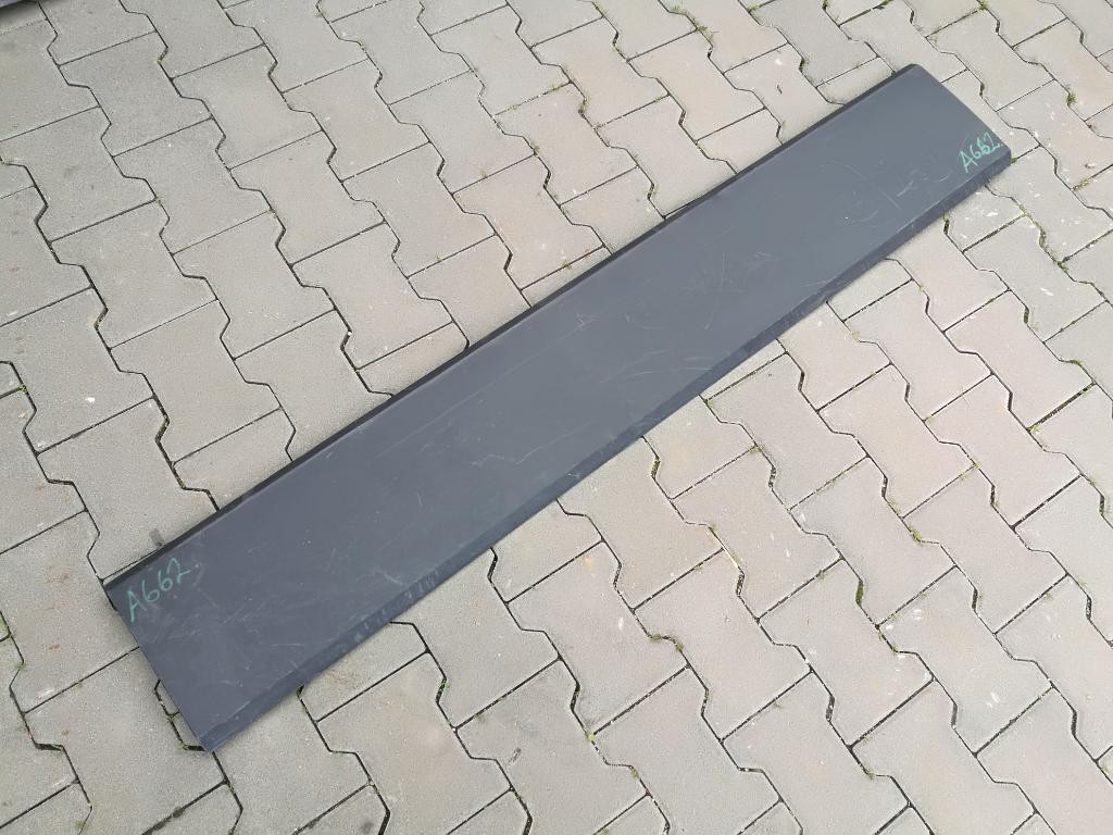 Lista bocna VW CRAFTER 7C0853517