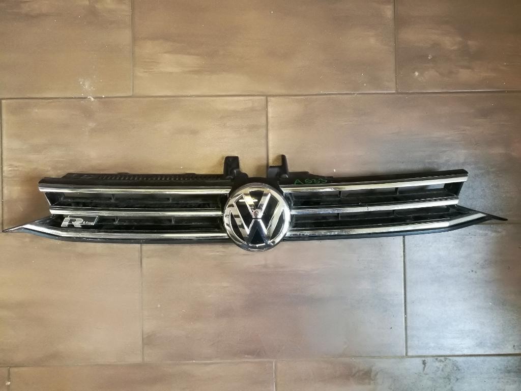 Maska mriezka VW TOURAN II 2 5TA