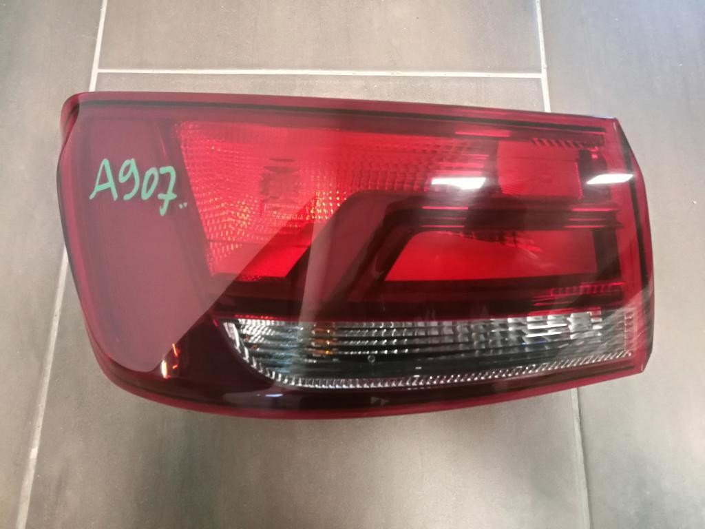 Svetlo zadne lave AUDI A3 SEDAN 8V5945095