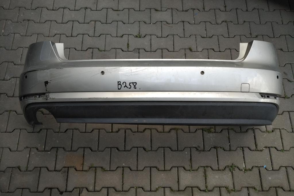 Zadny naraznik AUDI A4 B9 8W SEDAN