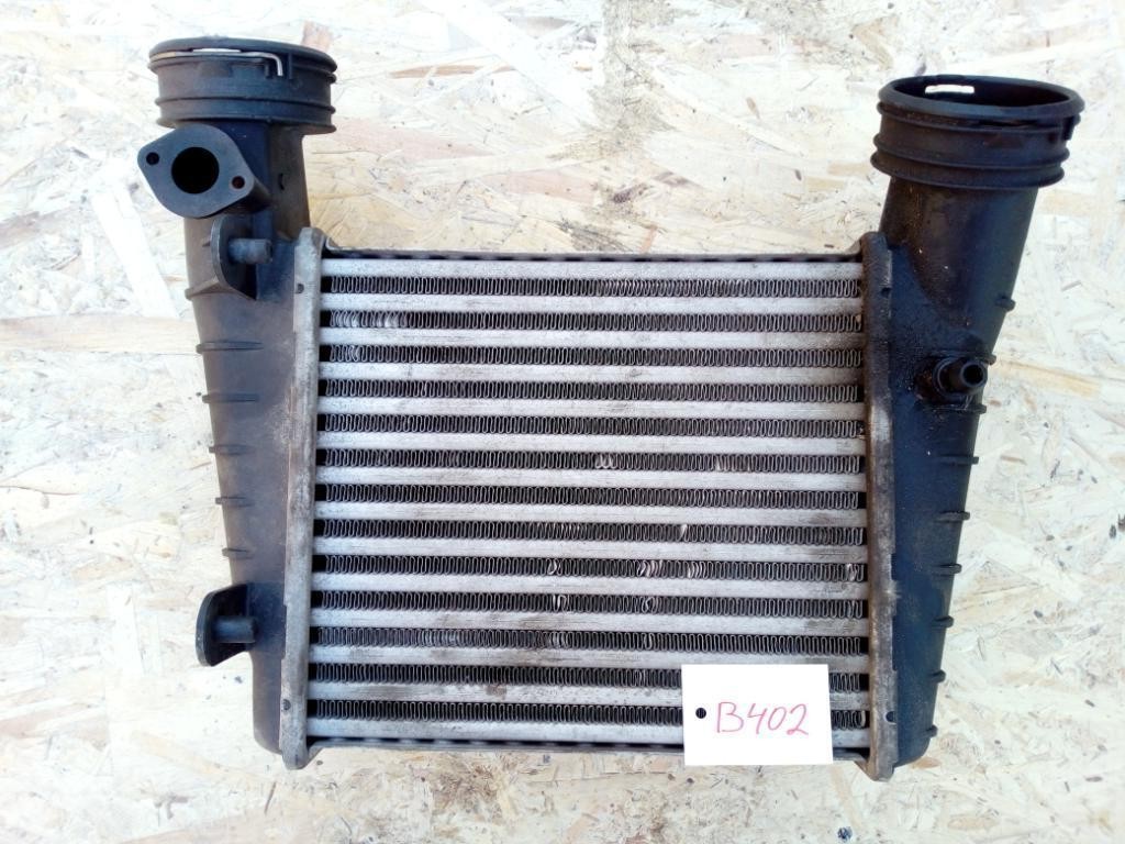 Intercooler 8D0145805 VW PASSAT B5 SUPERB 3U