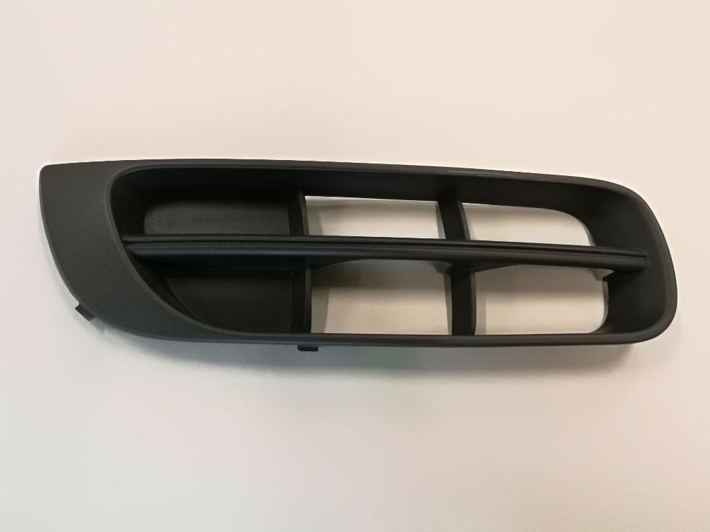 Mriezka naraznika 5J0807368 SKODA FABIA II 2