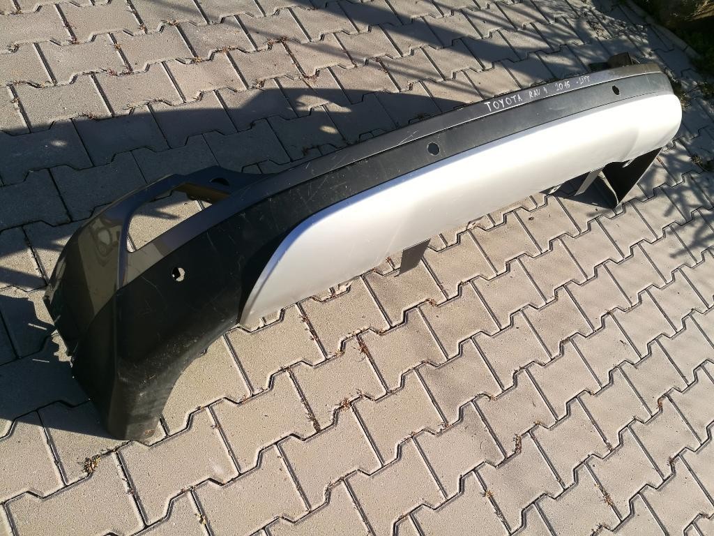 Zadny naraznik TOYOTA RAV4  2016 LIFT PDC