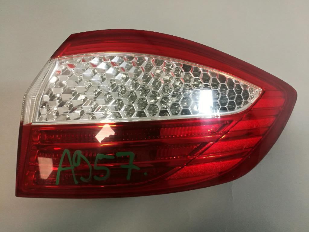 Svetlo zadne FORD MONDEO MK4 COMBI 7S7113404B