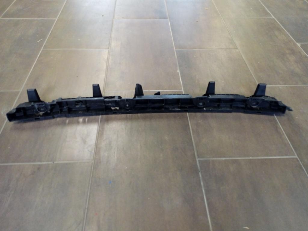 drziak naraznika VW PASSAT B8 3g9807863