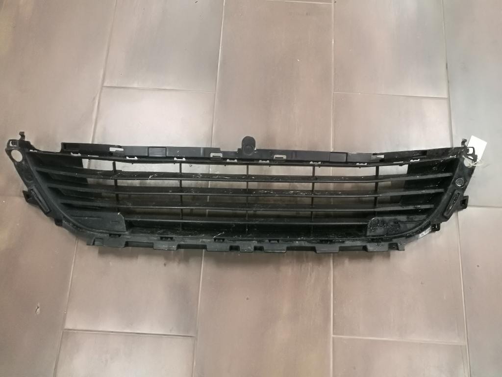 Mriezka naraznika 9670503480 CITROEN C4 2010