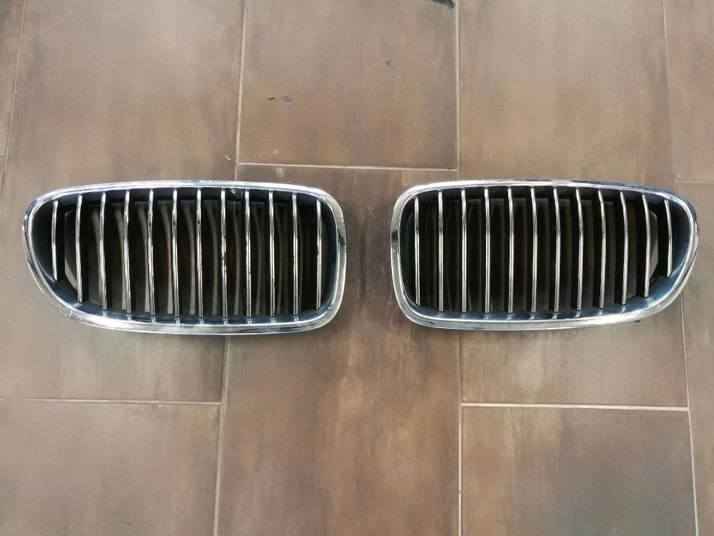 Mriezka maska BMW rad 3 E46 99 ->