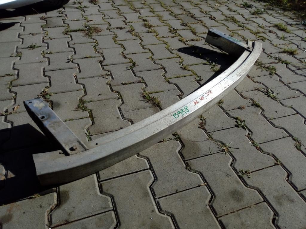 Vystuha naraznika AUDI A6