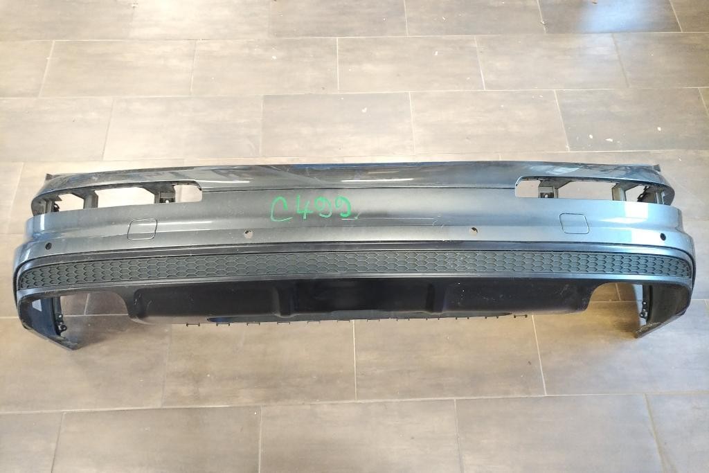 Zadny naraznik AUDI Q7 4M0 S-LINE PDC