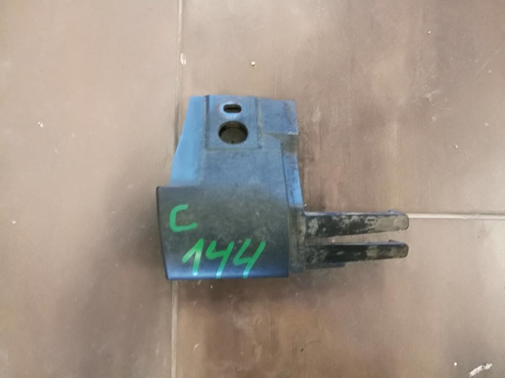 Krytka lista prahu 8K9853580 AUDI A4 B8 AVANT ALLROAD