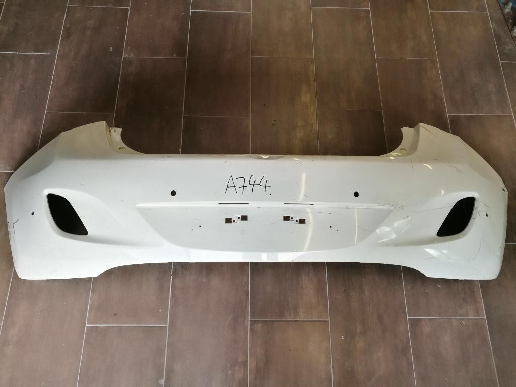 Zadny naraznik HYUNDAI i30 HB 86611A6000