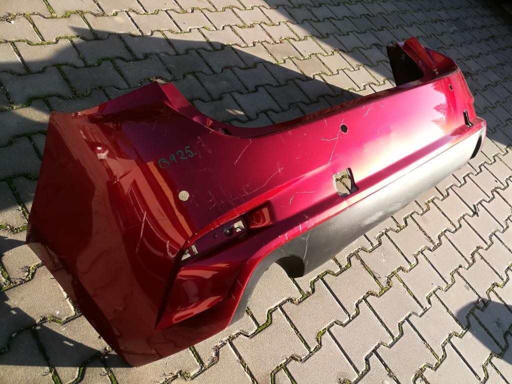 Zadny naraznik MAZDA 3 2017 PDC
