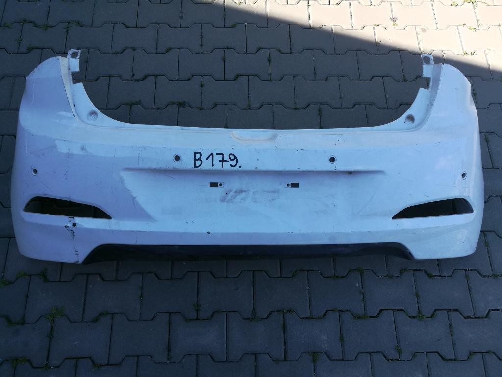 Zadny naraznik HYUNDAI i20 86611C8000 2014>