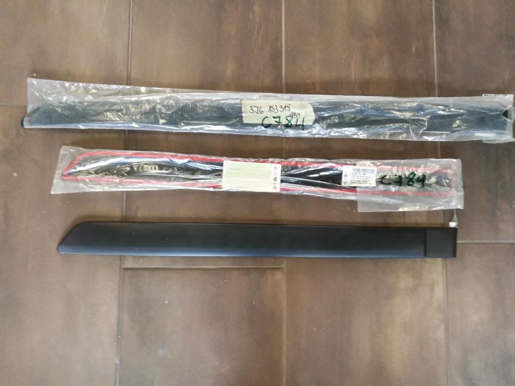Lista dveri 5J6853515 SKODA FABIA II 2