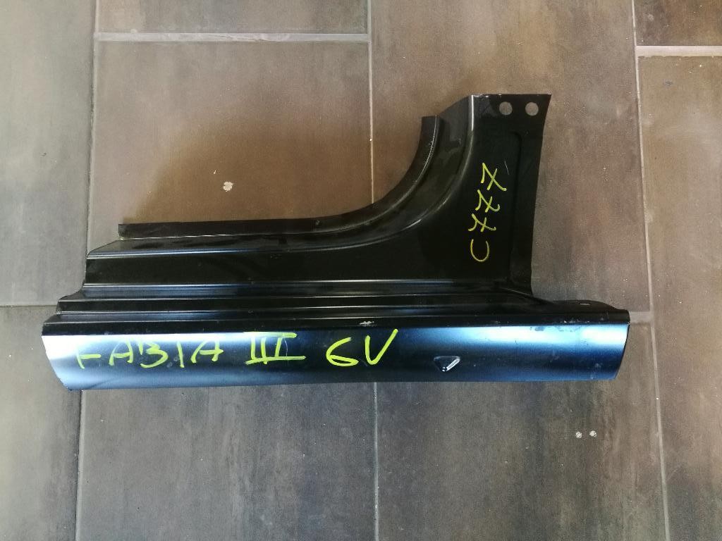 Stlpik prah SKODA FABIA III 6V