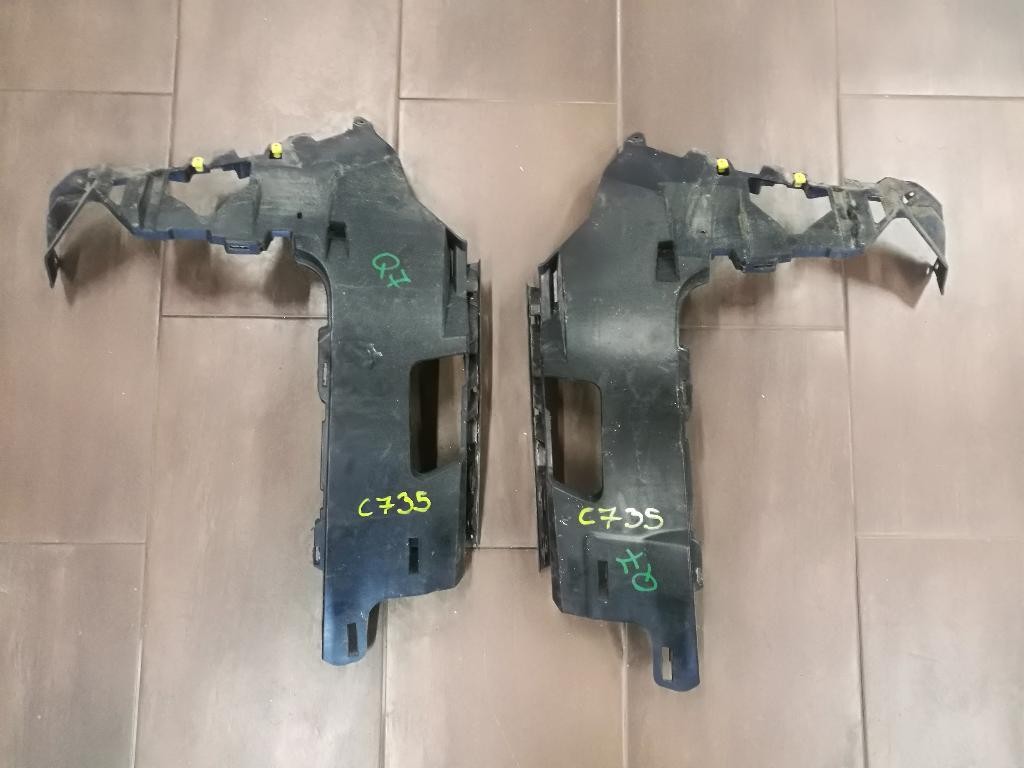 Drziak vystuha naraznika 4M0807096D 095D AUDI Q7 15->
