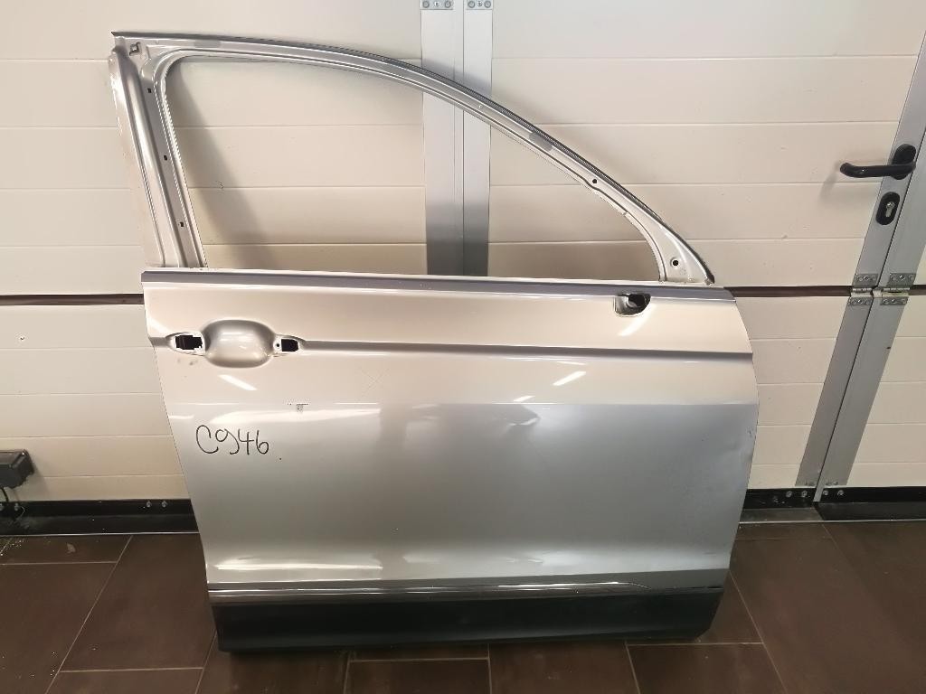 Prave predne dvere VW TIGUAN 5NA 15->