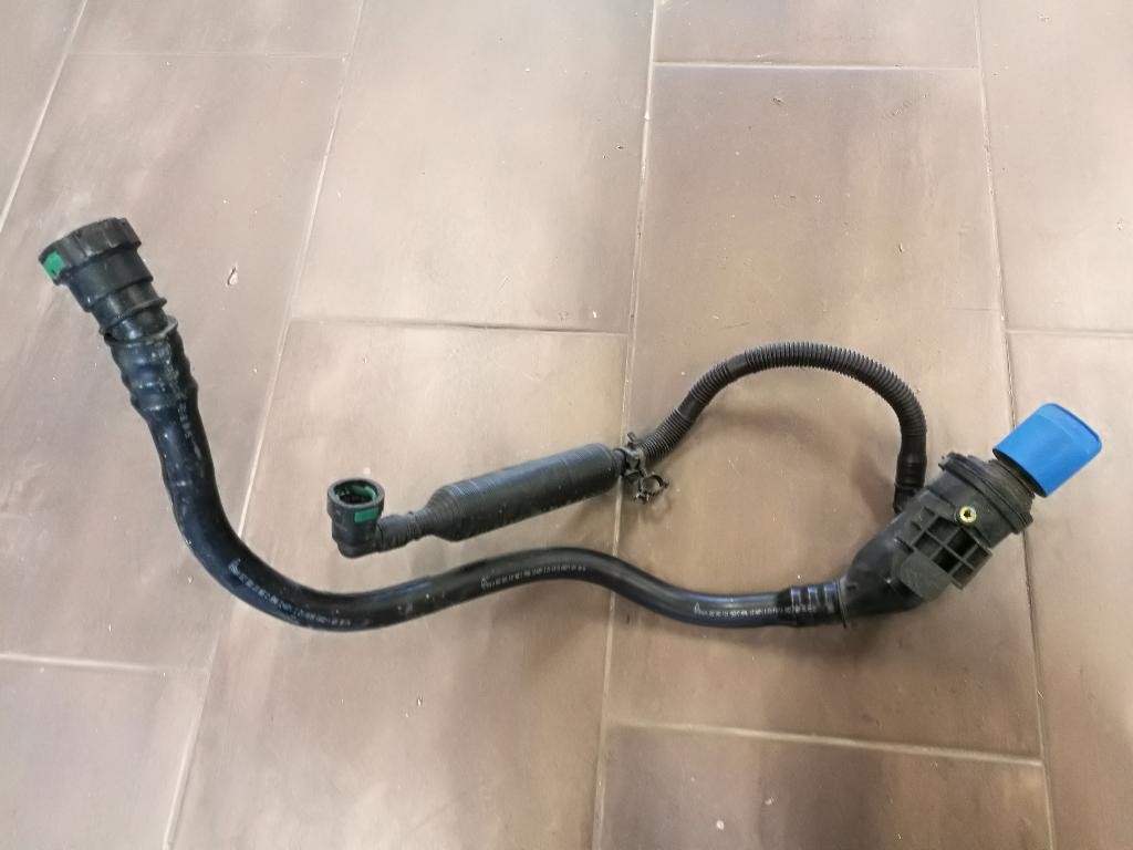 Nalievacie hrdlo Ad-blue VW PASSAT B8 3G 3Q0131965C