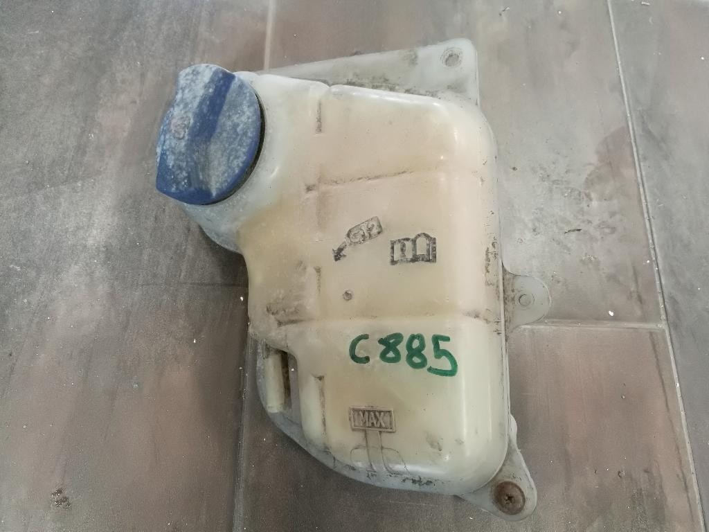 Vyrovnavacia nadrzka vody 8D0121403L AUDI A4 B5 PASSAT