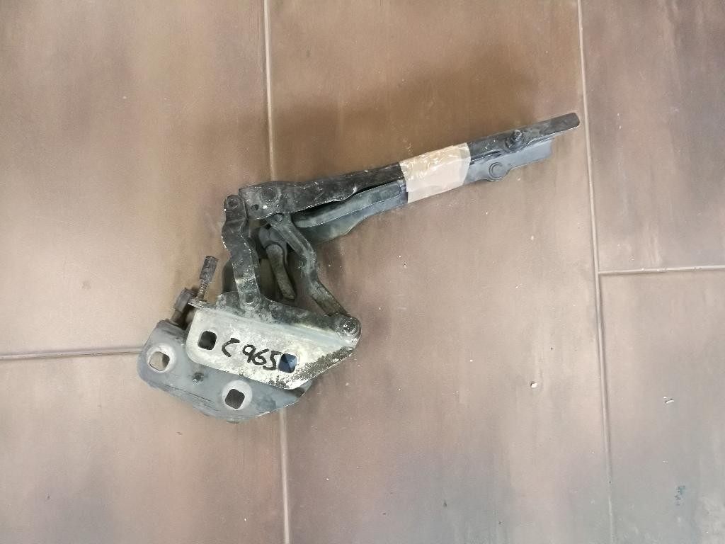 Pant zaves kapoty 4E0823301E 302E AUDI A8 D3 4E