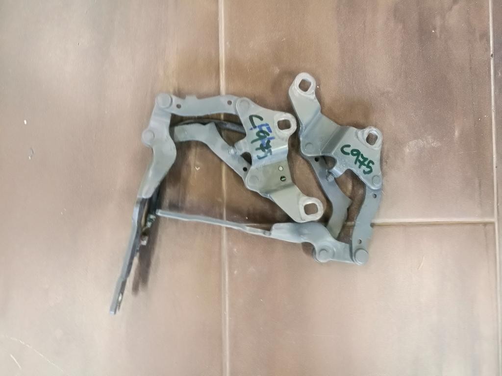 Pant zaves kapoty 7-115264 7-115263 BMW E90 E91 E92 E93