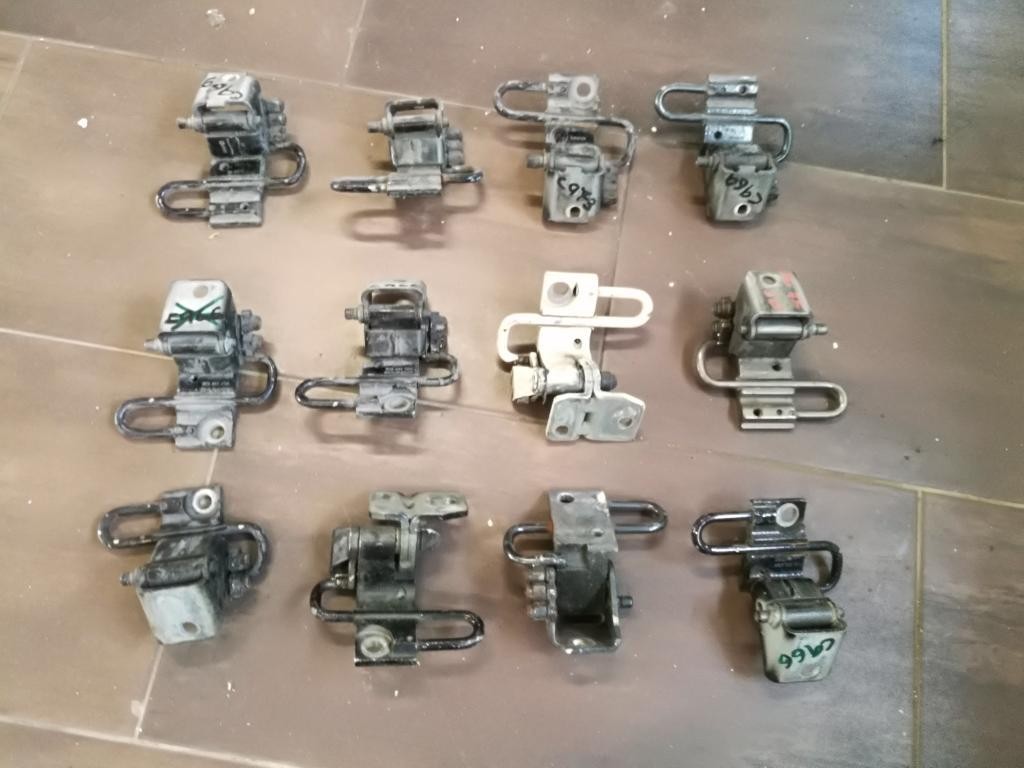Pant dveri 4E0 3C9 8E0 4F0 AUDI A6 A4 A8 VW PASSAT CC
