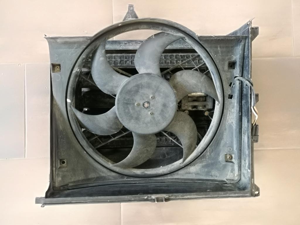 Ventilator zaluzie chladicov 77866820 BMW E46