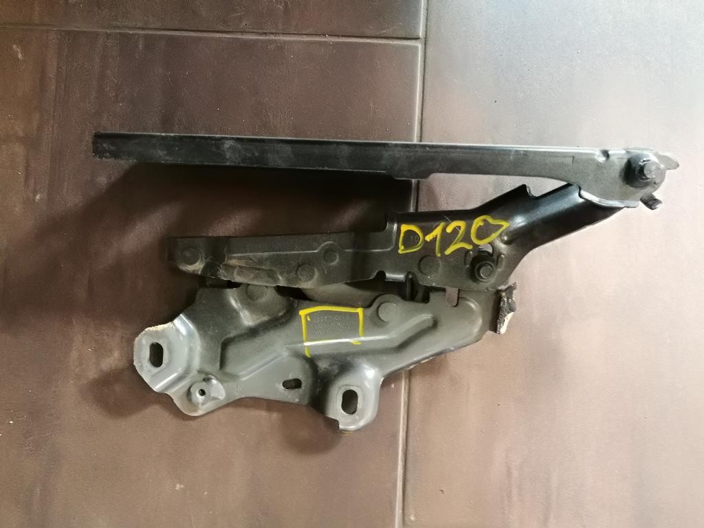 Pant zaves kapoty 4K0823301A AUDI A6 C8