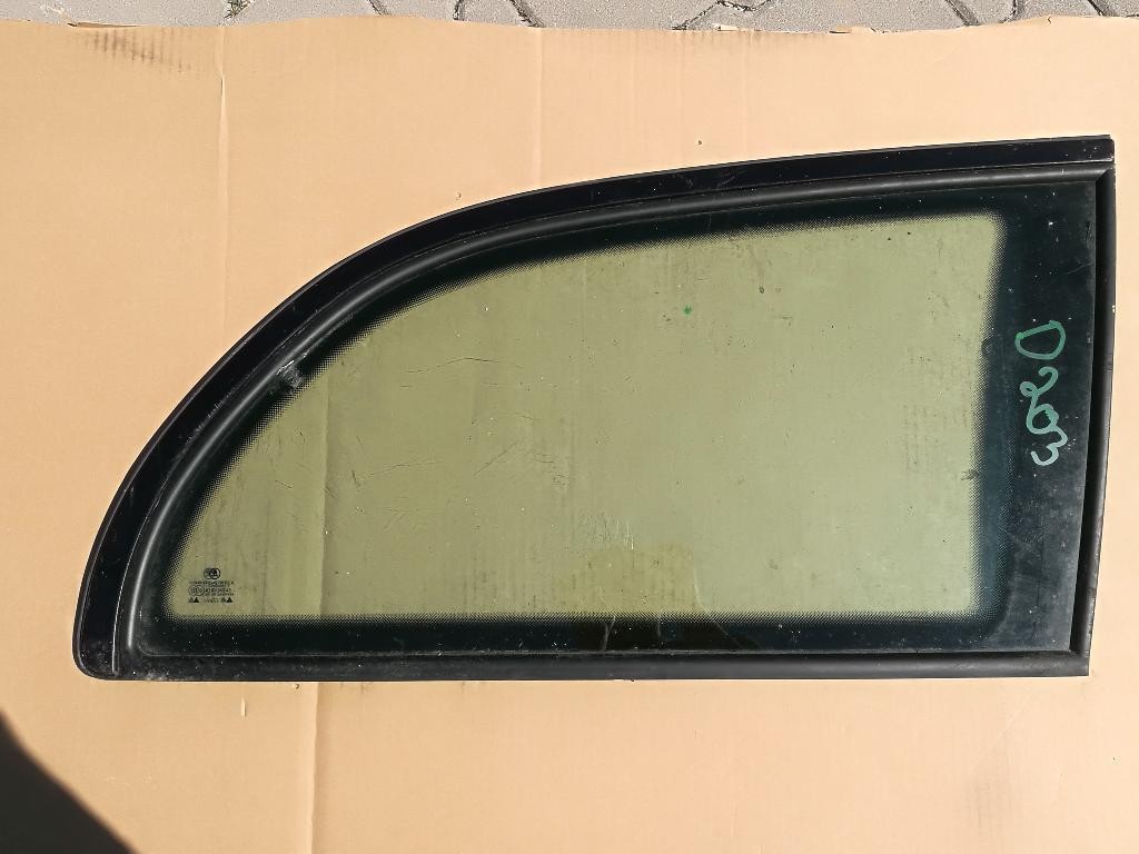Zadne okno karoserie SKODA OCTAVIA I 1