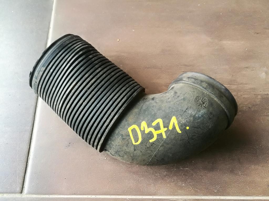 Hadica vzduchu alternatora 1432465 BMW rad 3 E46