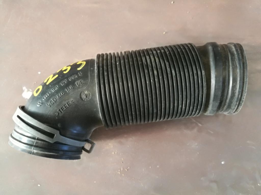 Hadica vzduchu 1K0129684B GOLF V 5 A3 ALTEA OCTAVIA II