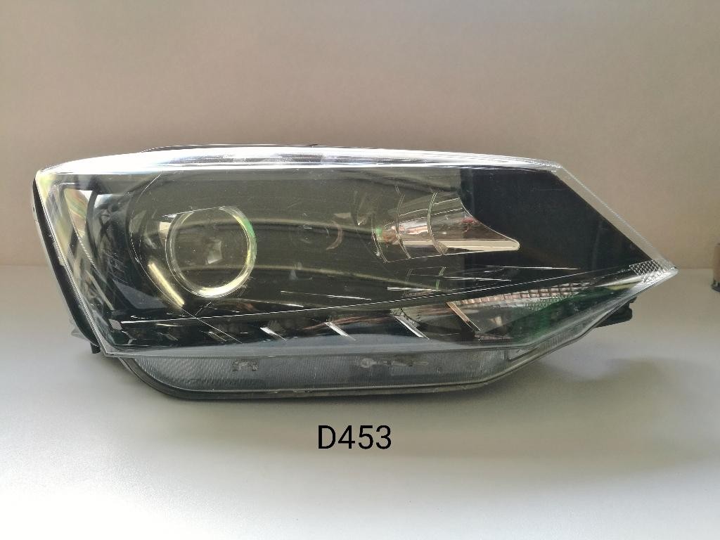 Predne svetlo LED SKODA FABIA III 3 6V1941016B