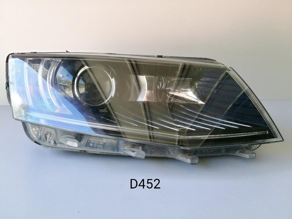 Predne svetlo XENON SKODA OCTAVIA III 3 5E 2014->