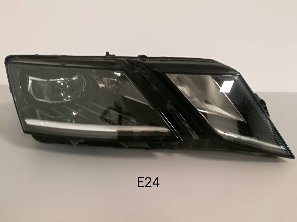 Predne svetlo SKODA OCTAVIA III LIFT LED 5E941016D