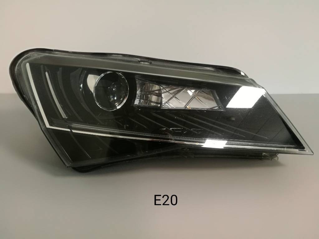 Predne svetlo SKODA SUPERB III 3 XENON 3V1941016B