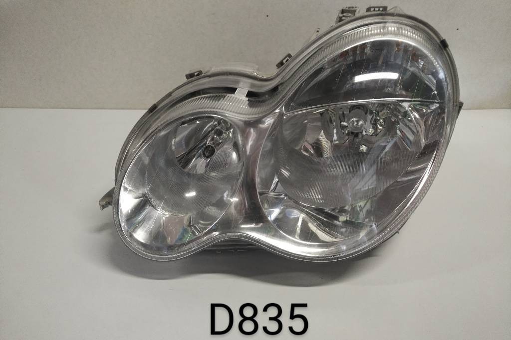 Predne svetlo MERCEDES C203 W203 A2038203161