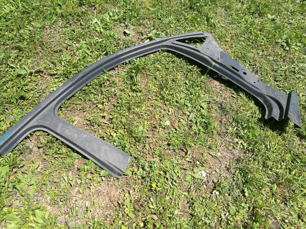 Prah stlpik VW TOURAN LIFT 11-15 1T0